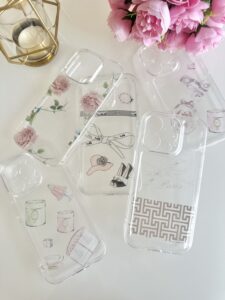 カッティングマシンで作るスマホケースはカメオとクリカットを使用