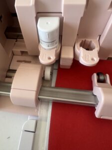 カッテキングマシンのカメオ5アルファの操作も質問できて目の前で見れる楽しさ!